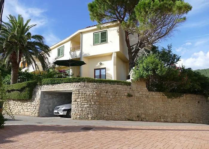 Vakantiehuis Mirjana Rab Town