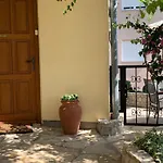 Holiday Mirjana ראב