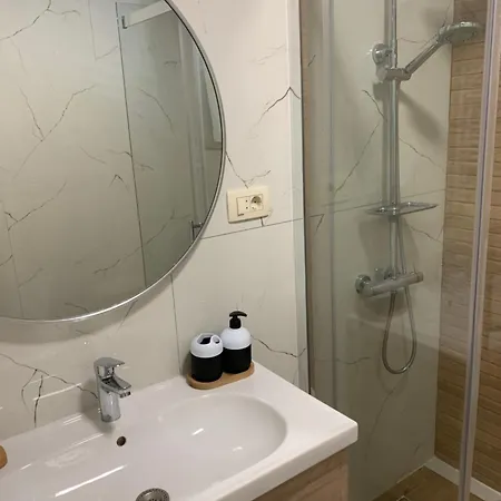 Mirjana Prázdninový dům *