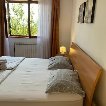 Vakantiehuis Mirjana *